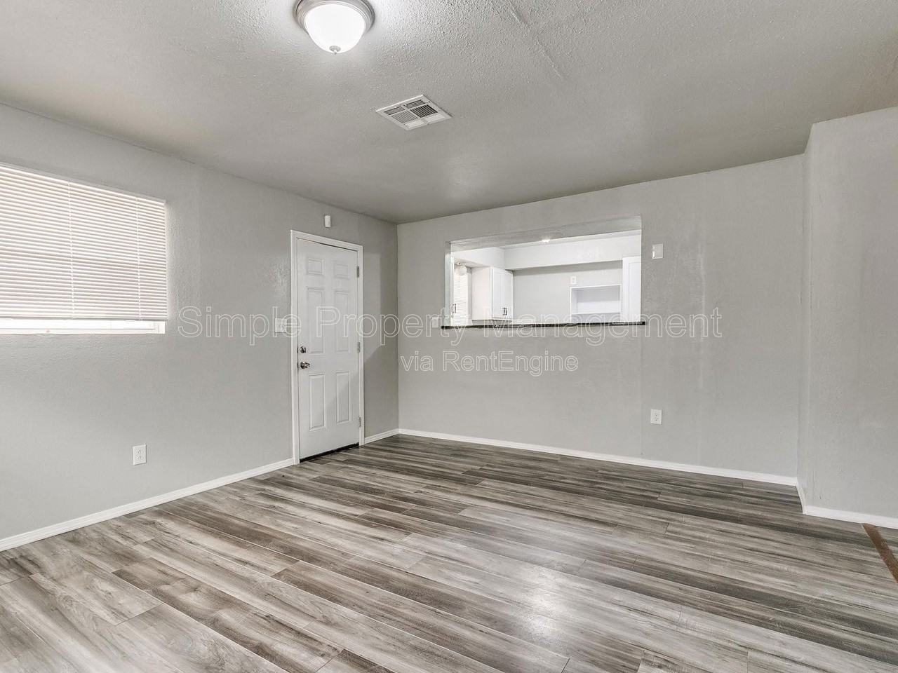 3204 Ne 11th St - Photo 2 of 19