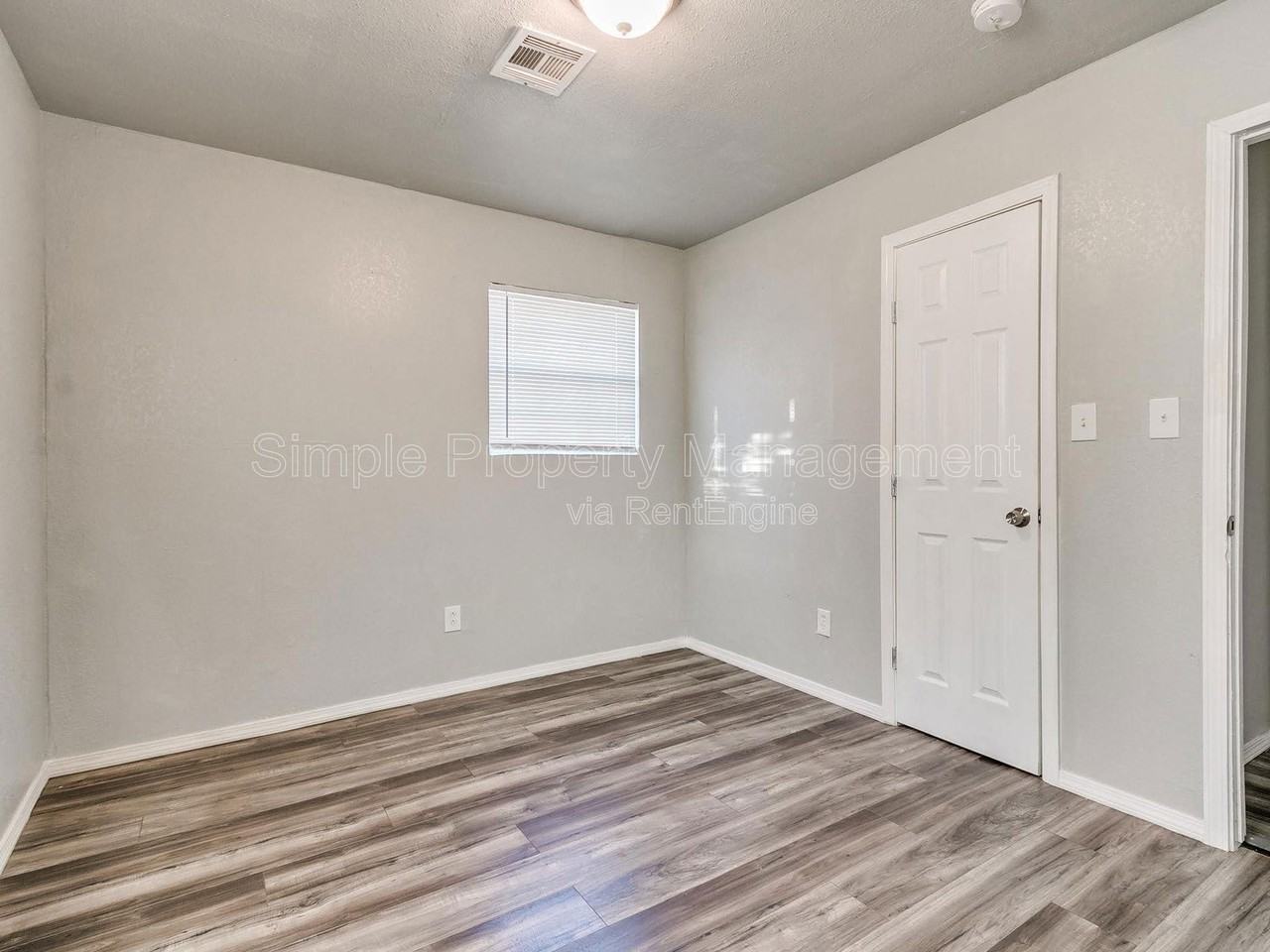 3204 Ne 11th St - Photo 6 of 19