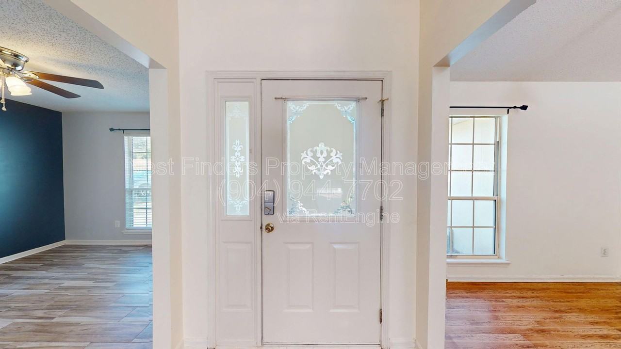 7698 Fawn Lake Dr S - Photo 3 of 30