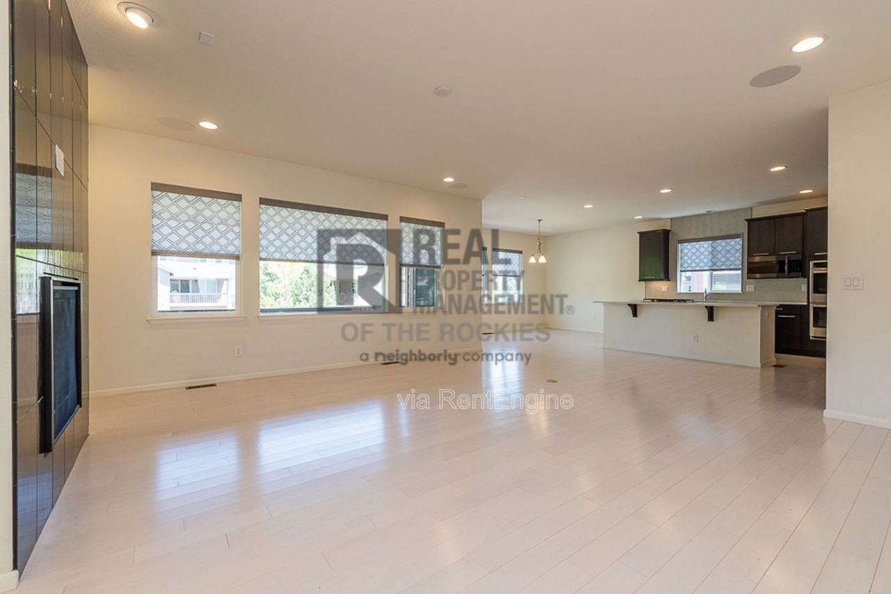 5720 Big Canyon Dr - Photo 3 of 29