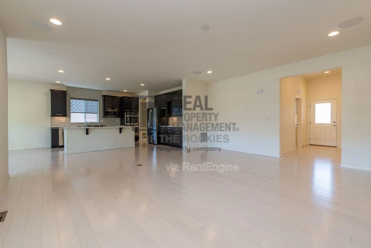 5720 Big Canyon Dr - Photo 4 of 29