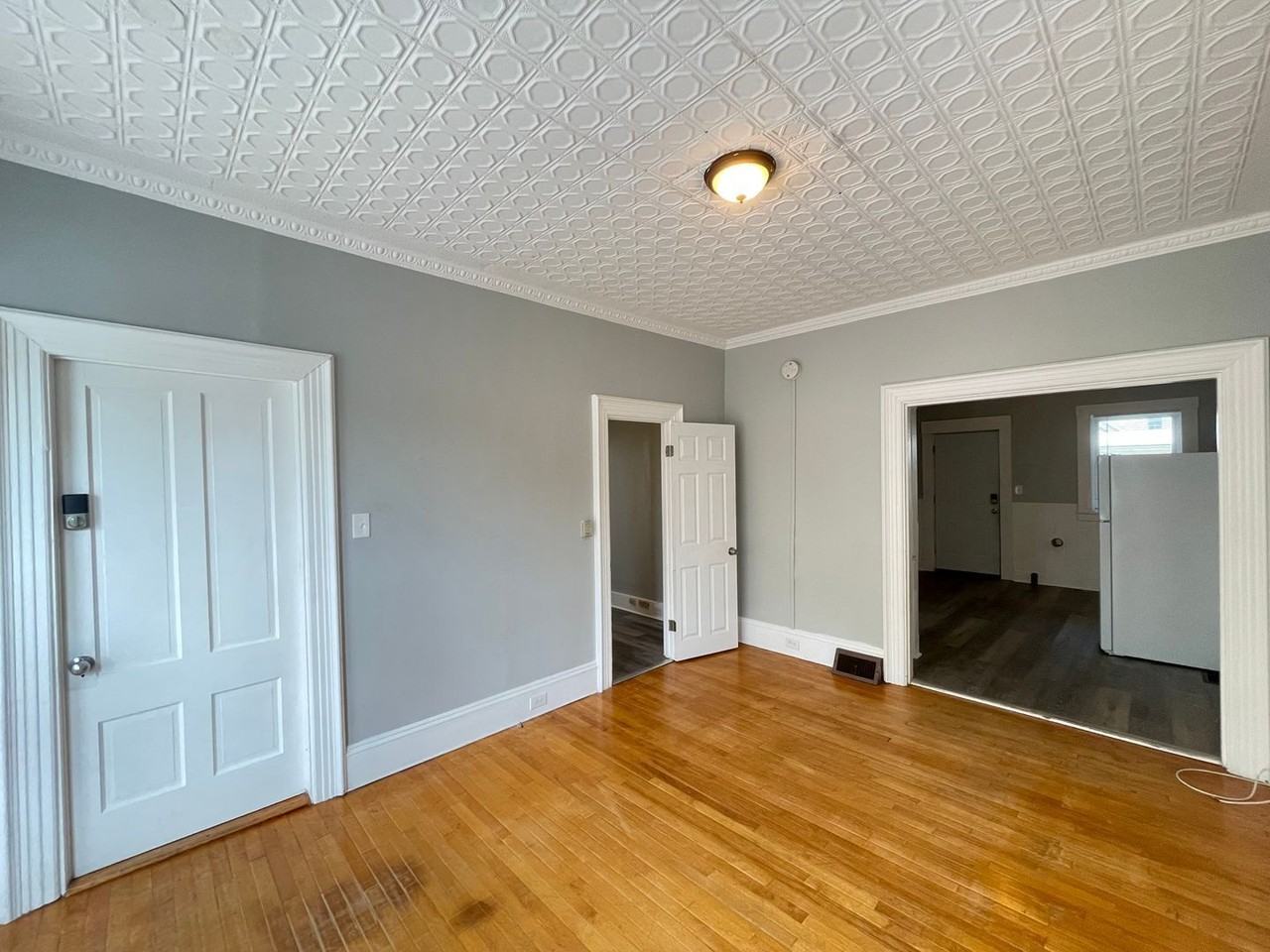 31 Pennacook St #1 - Photo 5 of 18