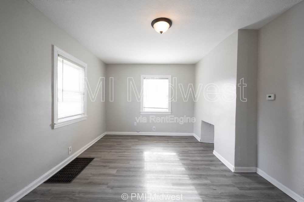 1415 W Pruitt St - Photo 3 of 20