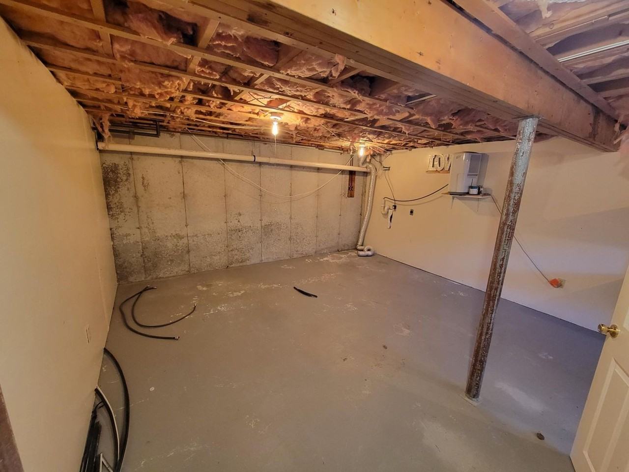 95 Old County Rd N - Photo 7 of 10