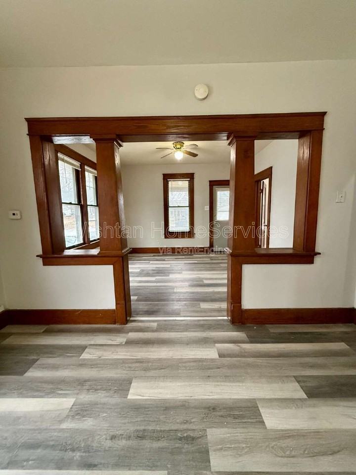 530 W Orchard St - Photo 5 of 15