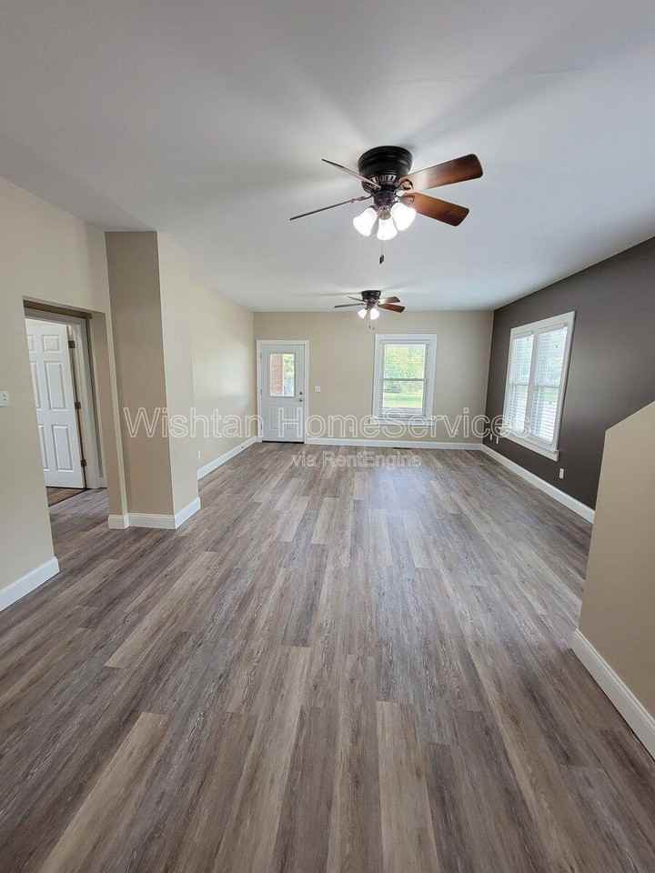 333 W Murray St - Photo 7 of 20