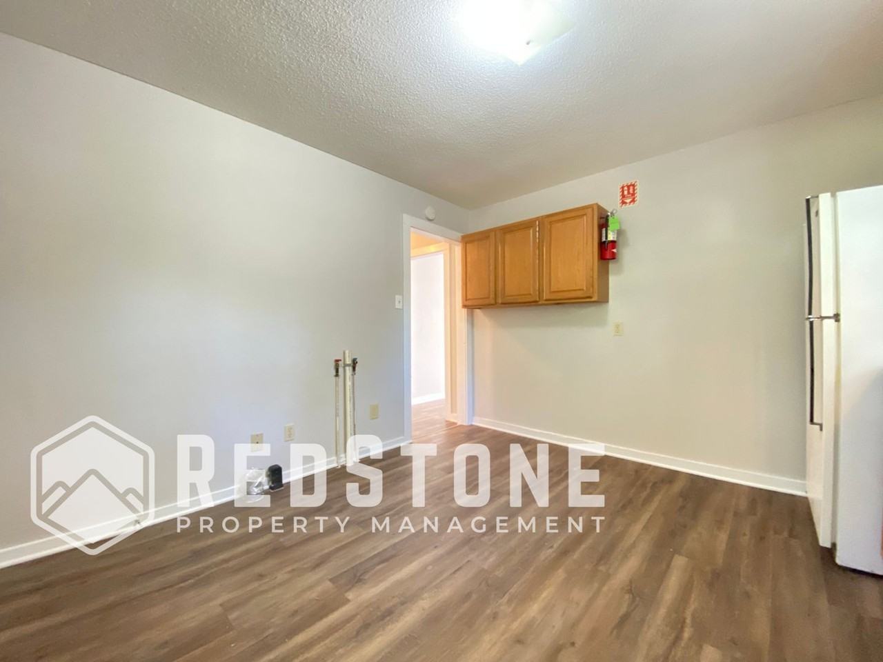 148 Hunter Ave - Photo 7 of 16