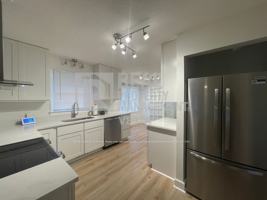 featured image of 2866 Glen Echo Dr