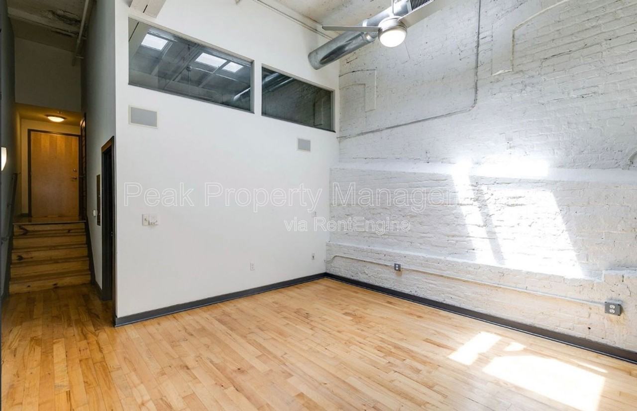 325 Brown St #2001 - Photo 7 of 9