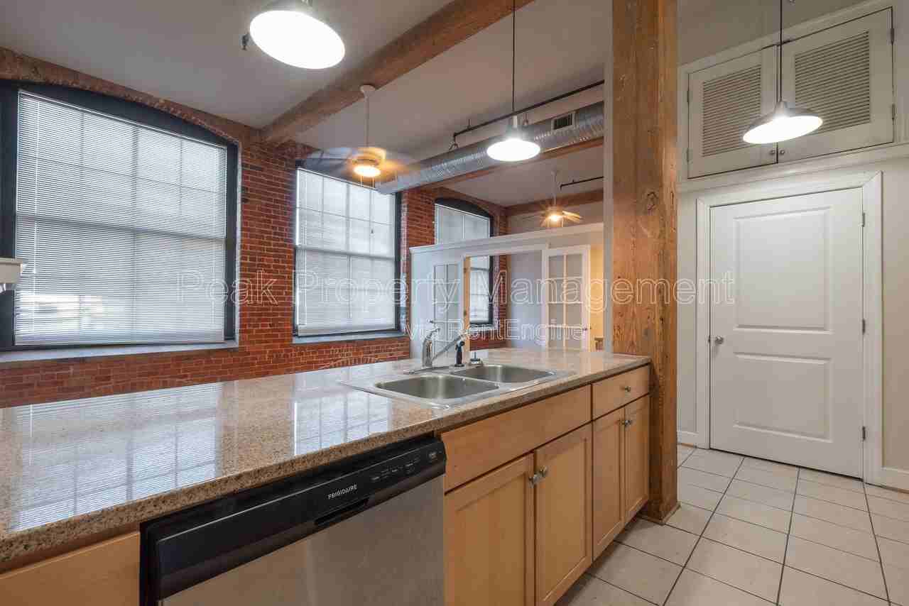 801 Hinton St #104 - Photo 5 of 6