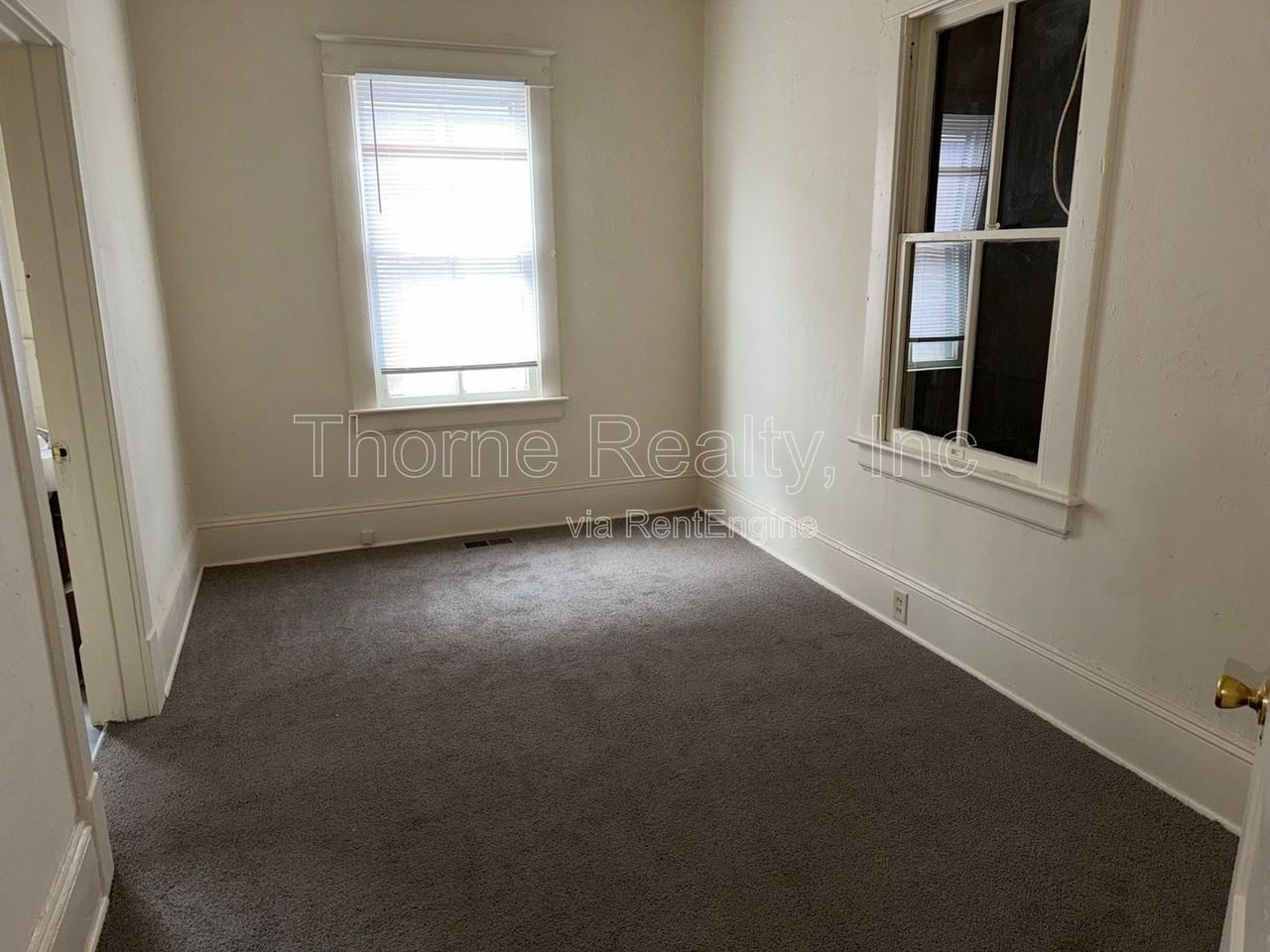 614 S Howell St - Photo 5 of 6