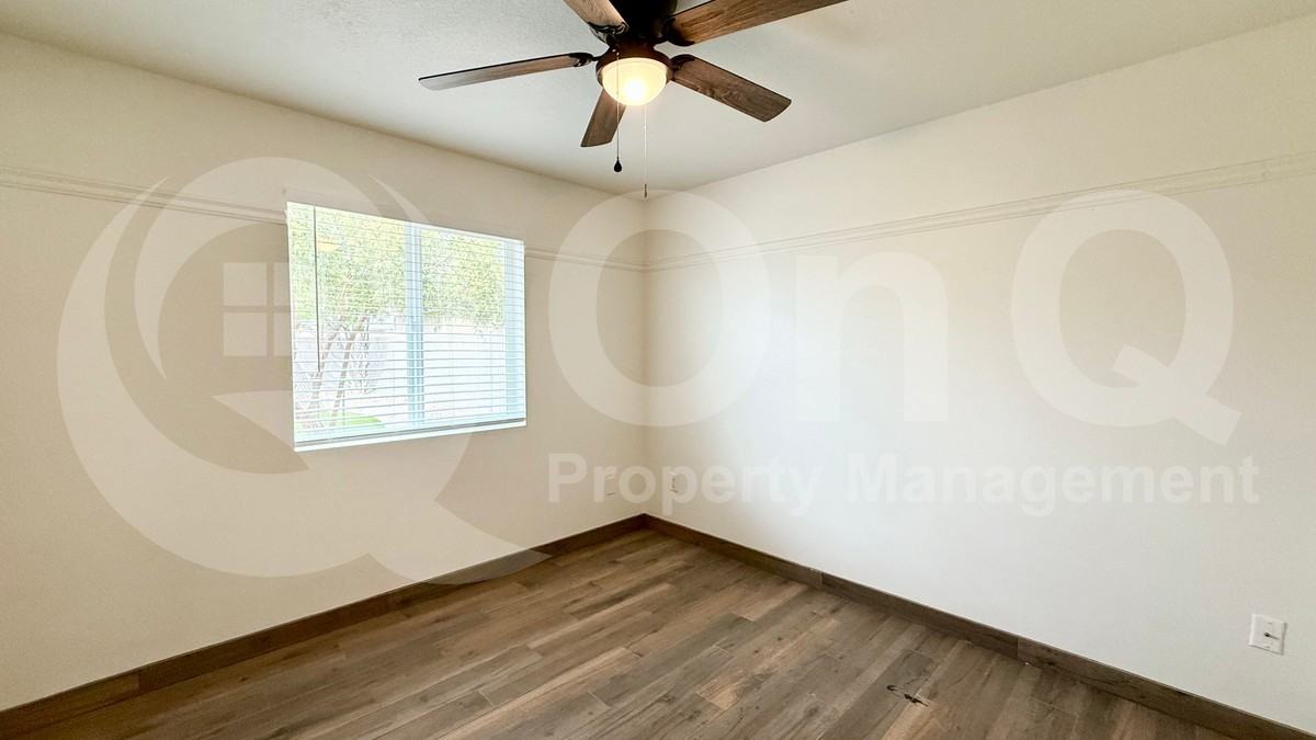 510 E Sesame St - Photo 3 of 19