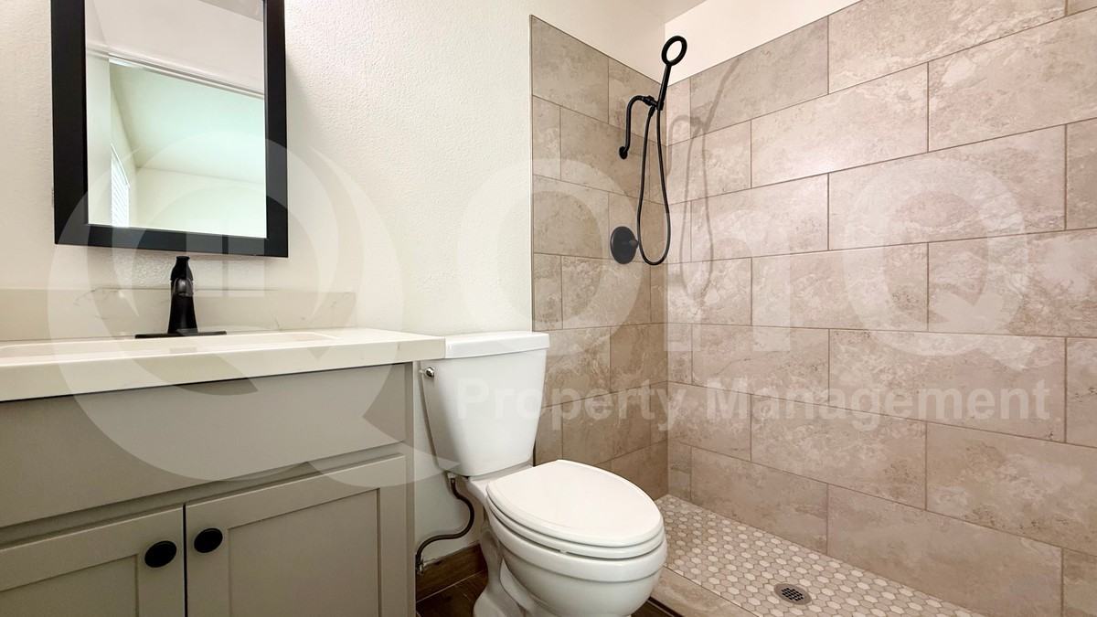 510 E Sesame St - Photo 4 of 19