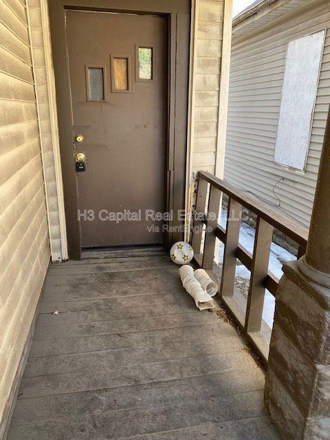 2207 Lee Ave - Photo 2 of 8