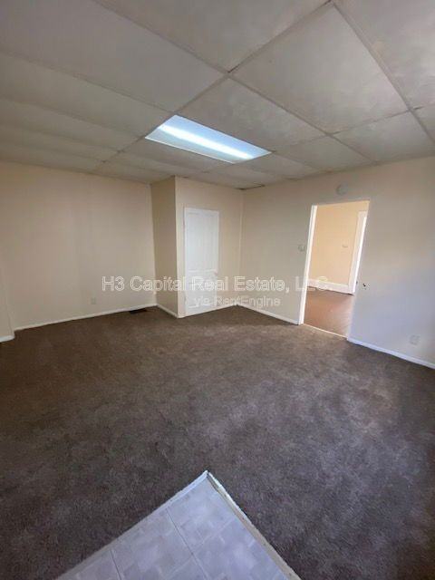 2207 Lee Ave - Photo 3 of 8
