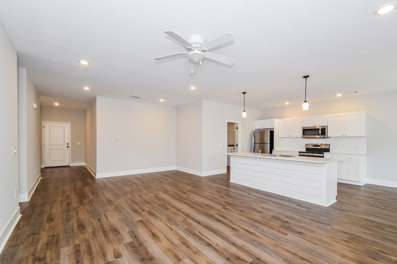 65 65 Laura Ct - Photo 3 of 25