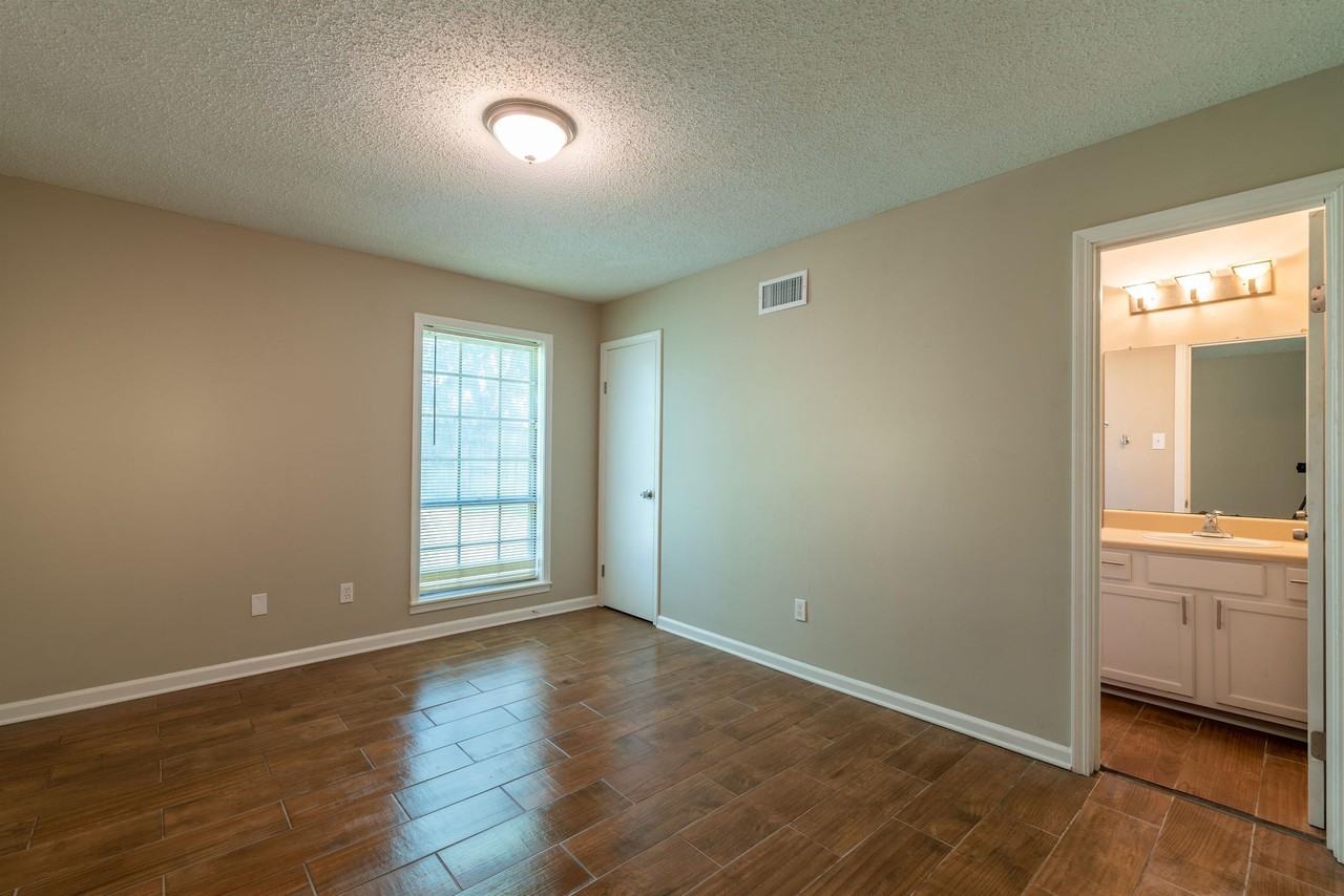 4262 Sunnyslope Dr #1 - Photo 2 of 50