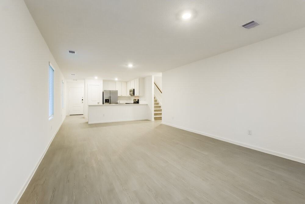 15242 Abella Dr - Photo 4 of 18