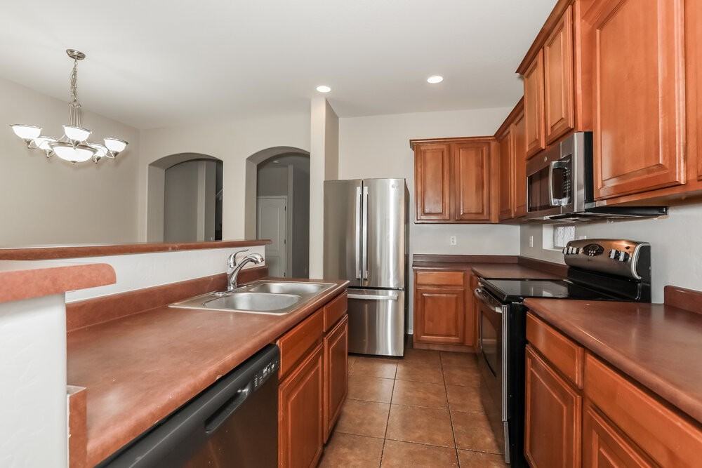 3875 S Dew Drop Ln - Photo 6 of 17