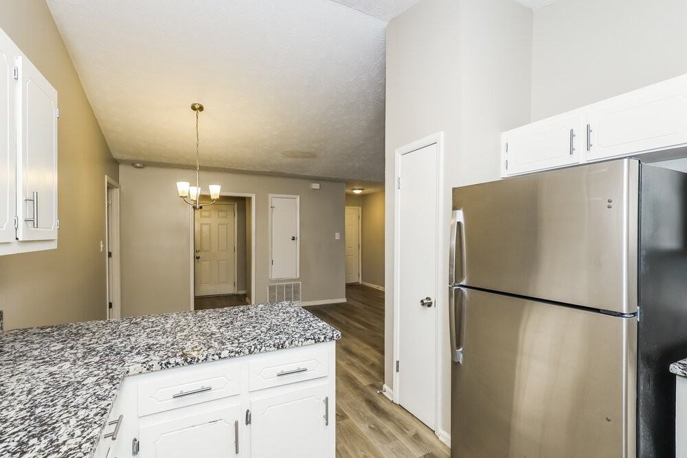 9185 Sunset Dr - Photo 6 of 16