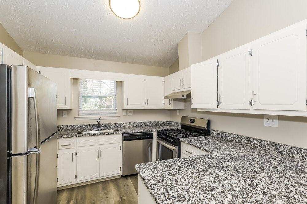 9185 Sunset Dr - Photo 7 of 16