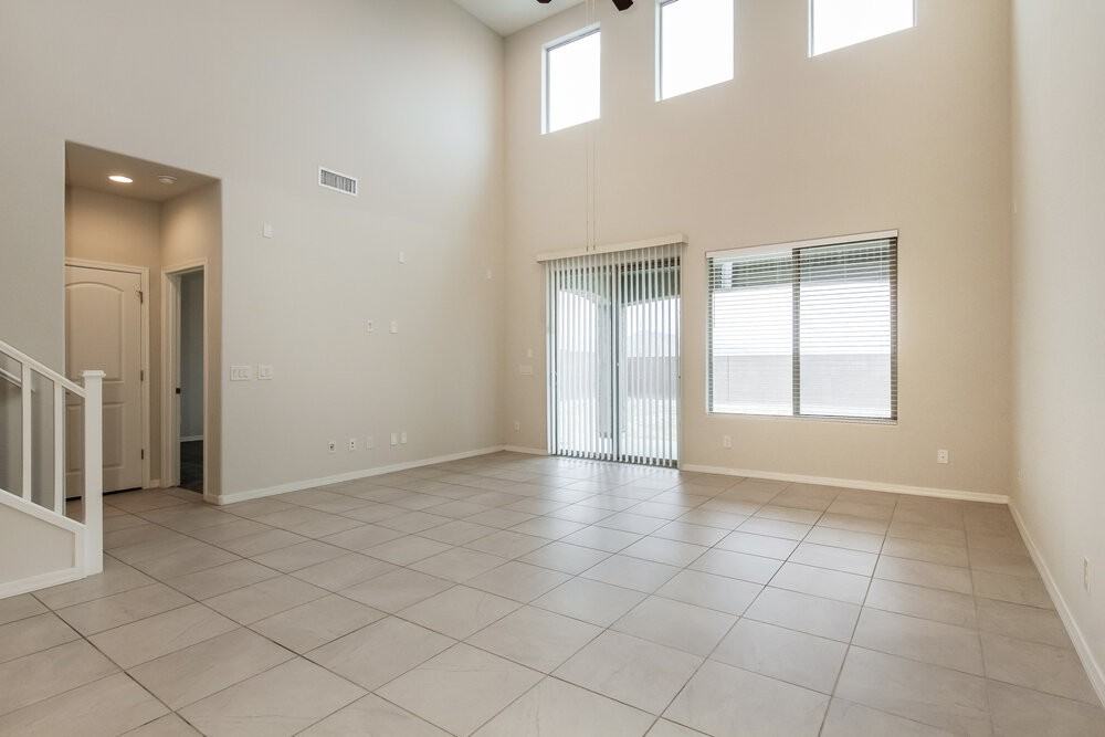 19818 W Palo Verde Dr - Photo 4 of 17