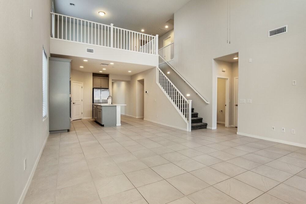 19818 W Palo Verde Dr - Photo 5 of 17