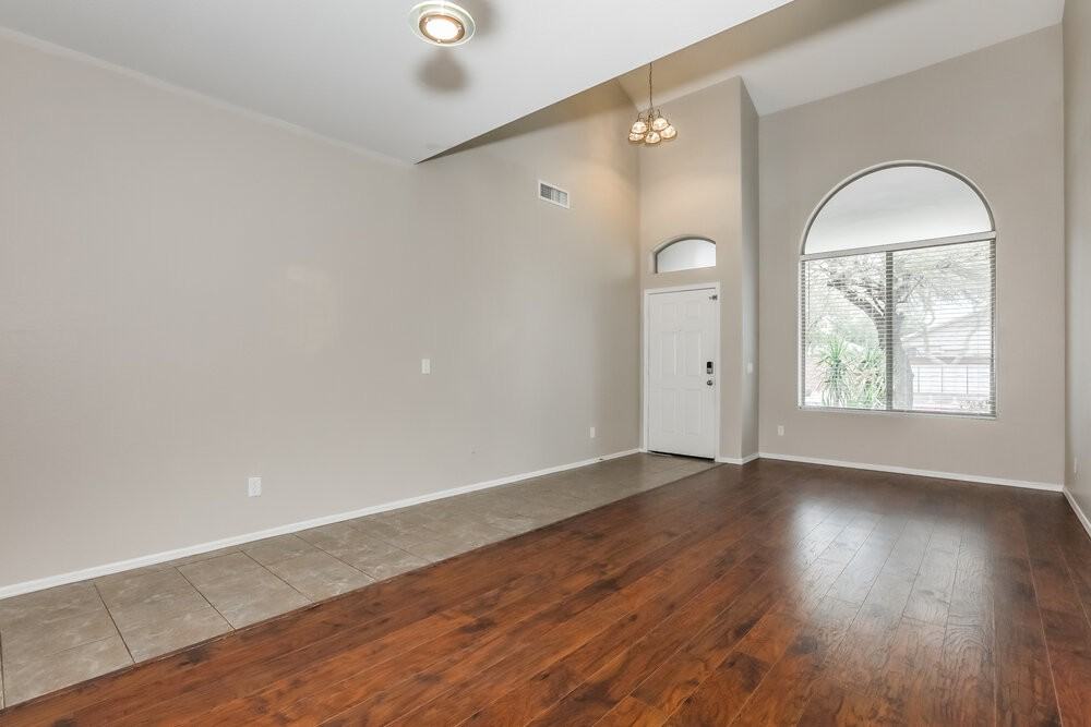 9913 E Emelita Ave - Photo 4 of 17