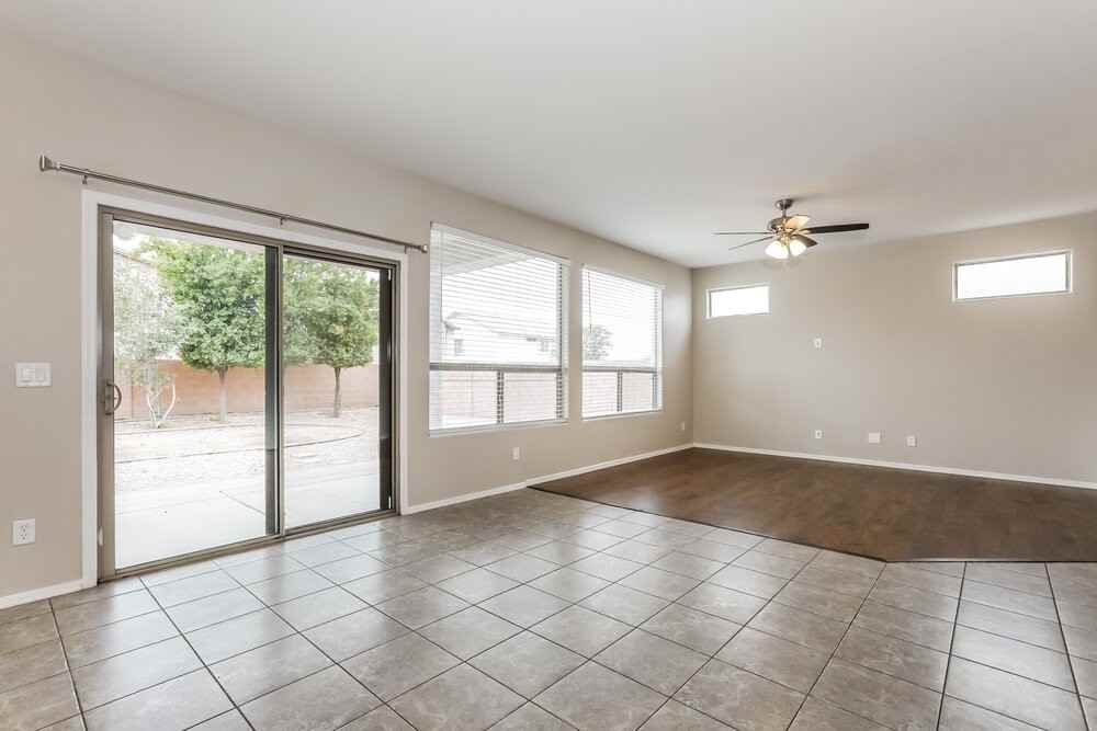 9913 E Emelita Ave - Photo 7 of 17