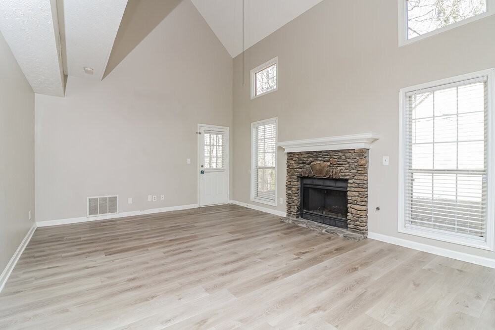 2627 Windage Dr Sw - Photo 5 of 17