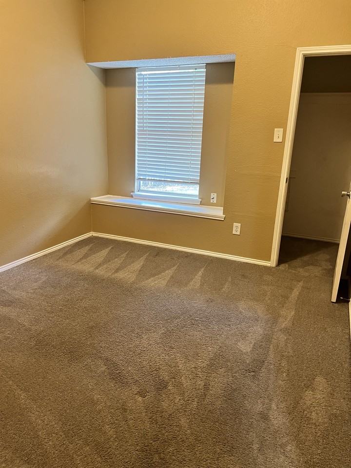 2345 Browning Dr - Photo 3 of 23