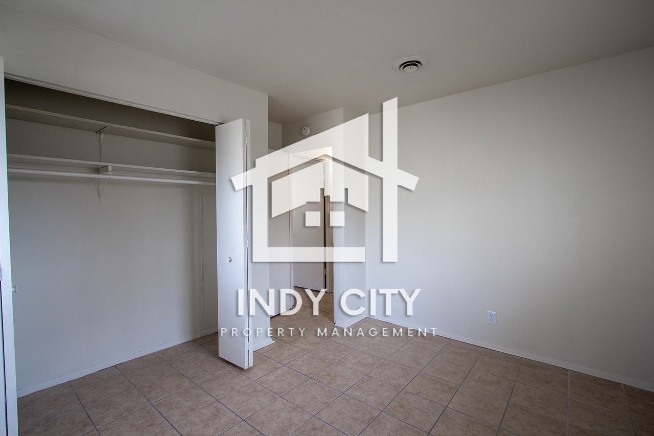 3049 Roseway Dr - Photo 2 of 20