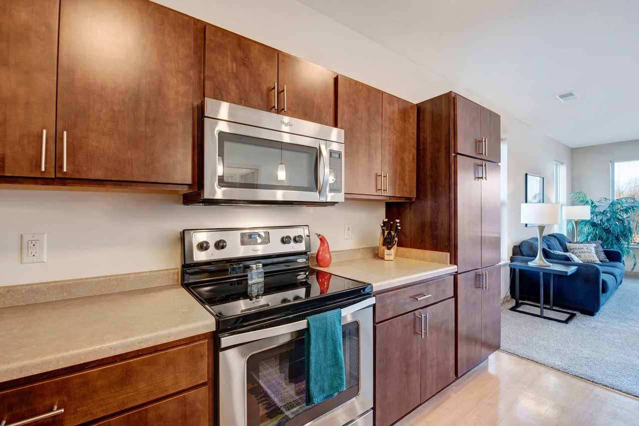 The Vue at Pinnacle Park - Photo 7 of 29