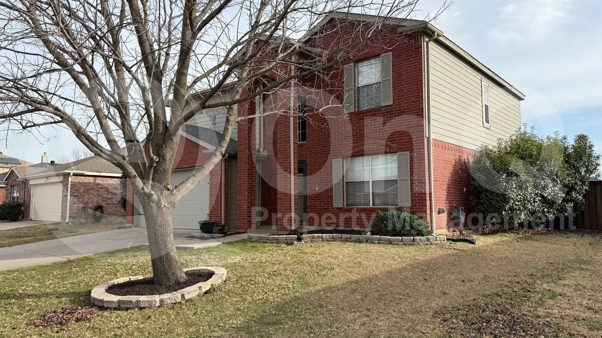 2432 2432 Tisbury Way - Photo 3 of 10