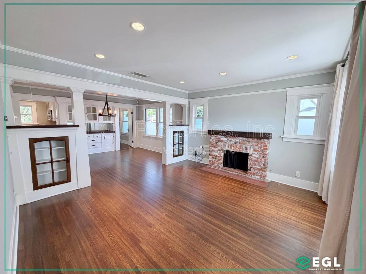 4609 W 17th St - Photo 3 of 10