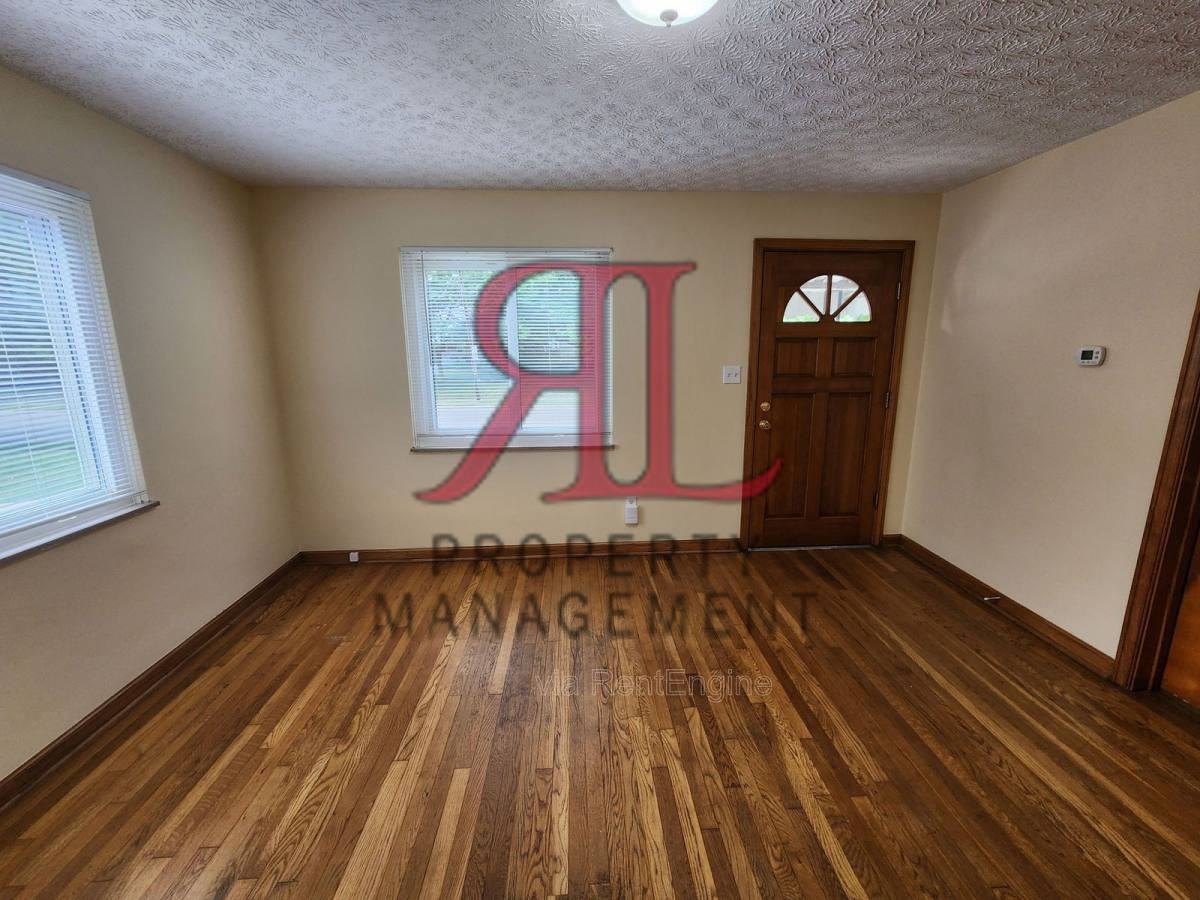 156 Collingwood Ave - Photo 2 of 10