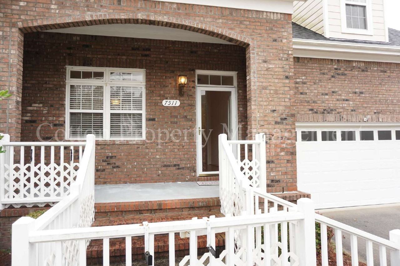 7511 Promontory Ct - Photo 4 of 39