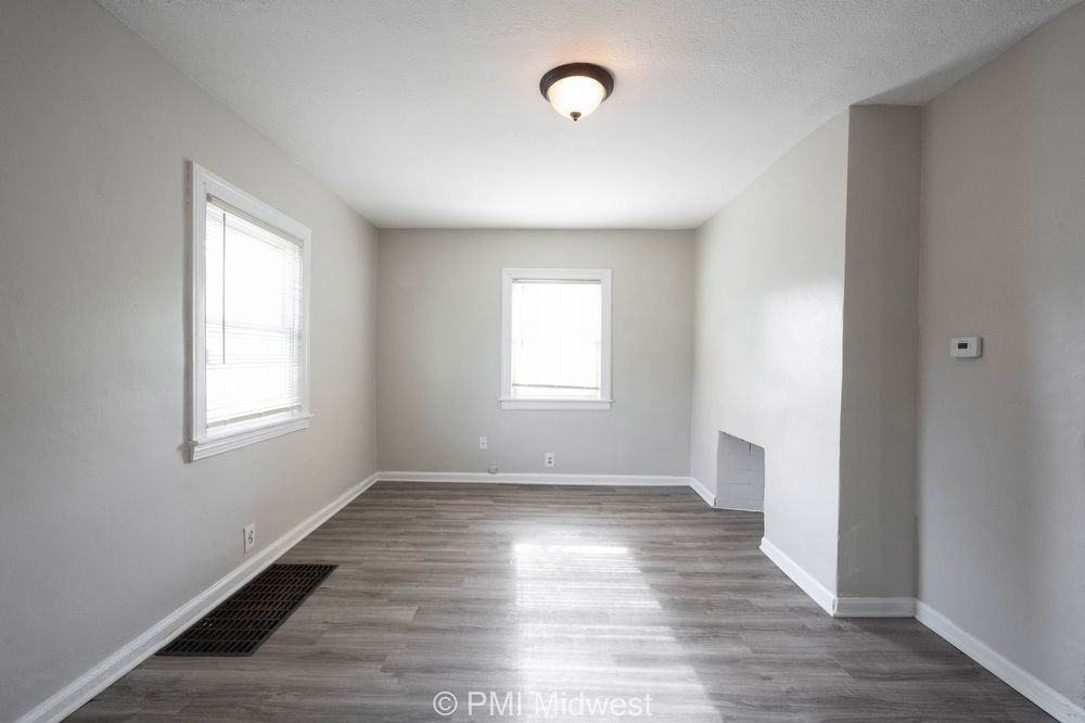 1415 W Pruitt St - Photo 3 of 25