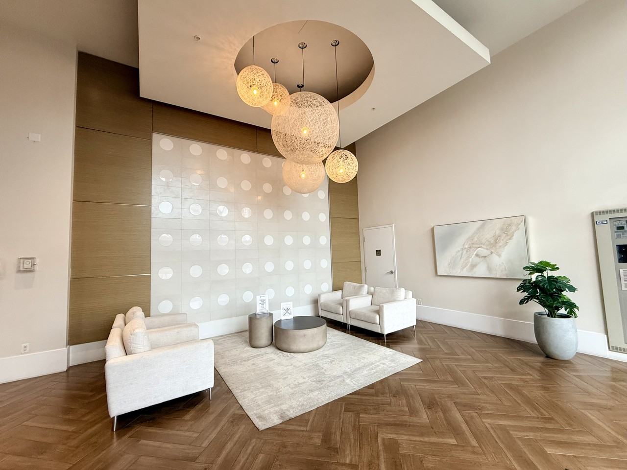 13688 100 Avenue #508 - Photo 2 of 21