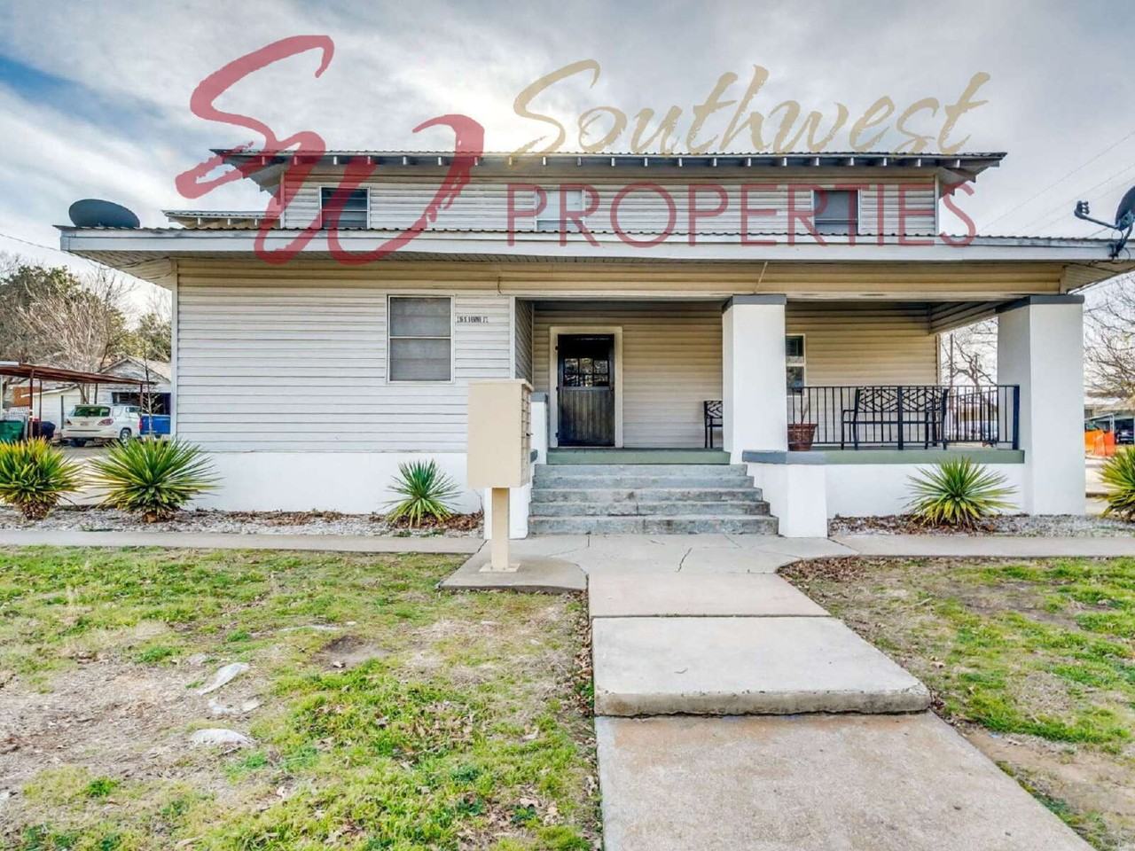 216 S Devine St - Photo 3 of 15