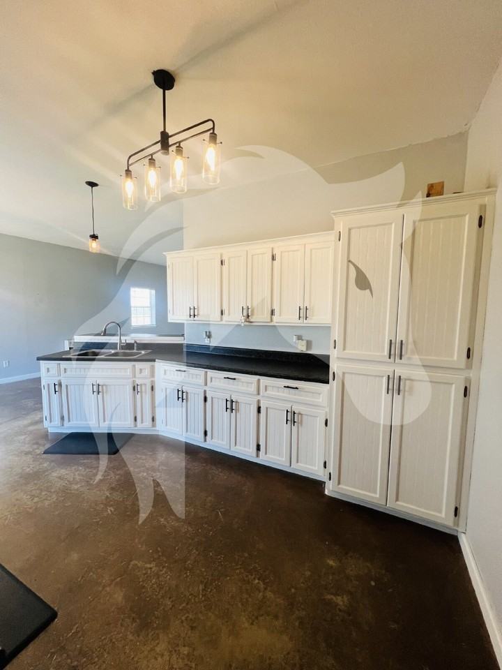 201481 E County Road 43 - Photo 2 of 8