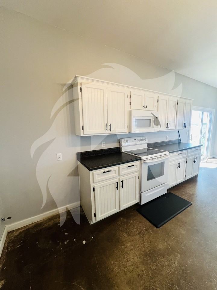 201481 E County Road 43 - Photo 3 of 8