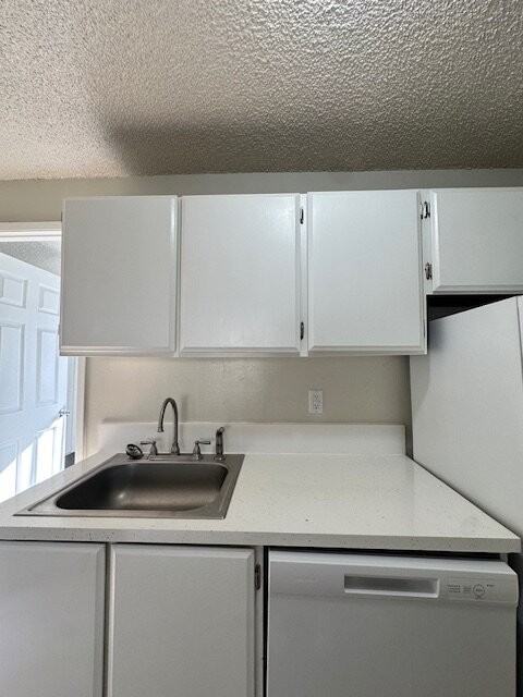 13746 Se Powell Blvd #09 - Photo 6 of 10