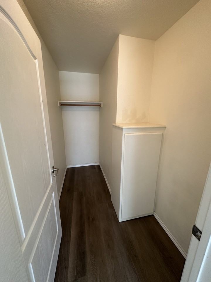 11895 W Cloverbrook Ln - Photo 6 of 29