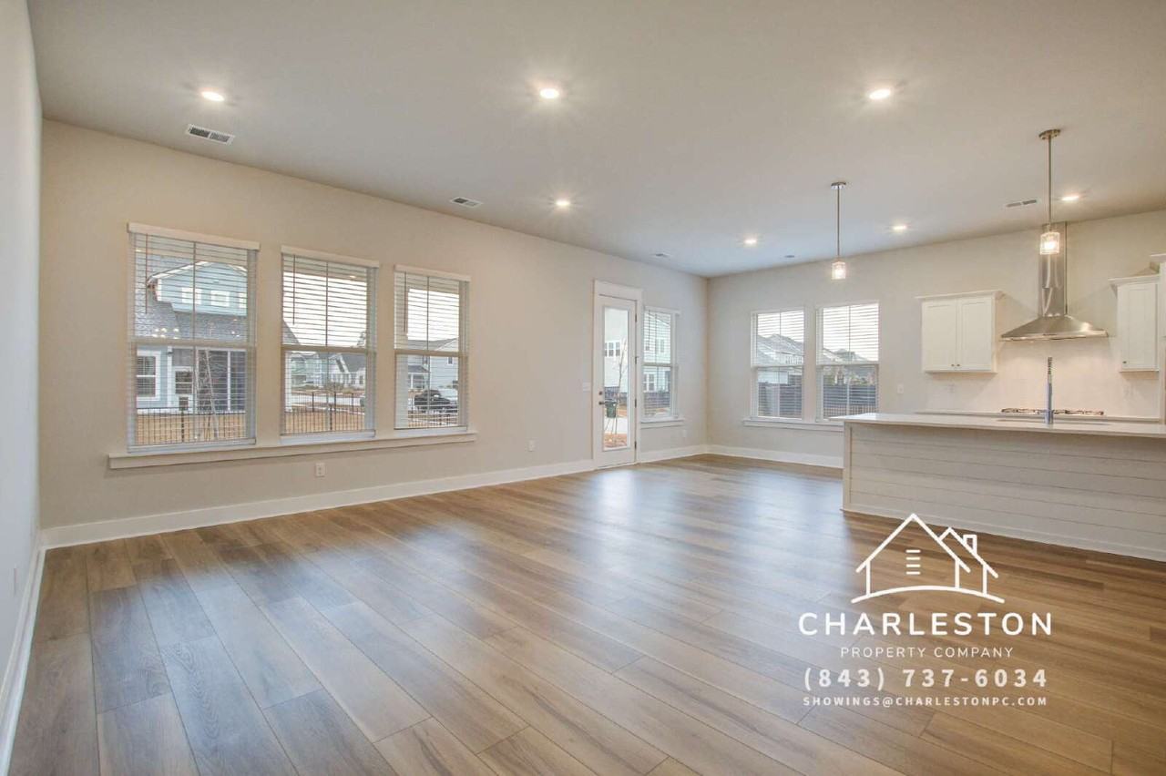 412 Parish Farms Dr - Photo 3 of 26