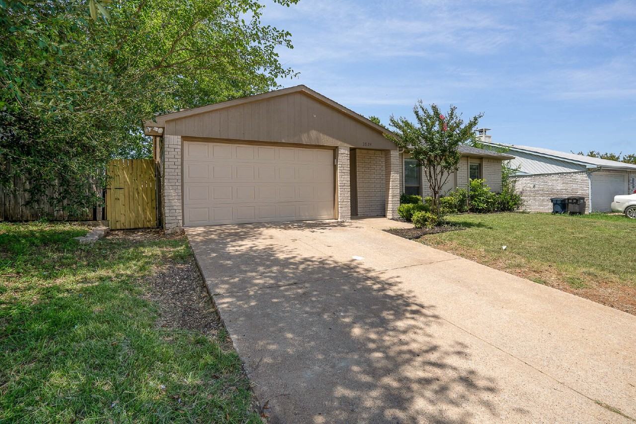 3724 Bridalwreath Dr - Photo 3 of 26