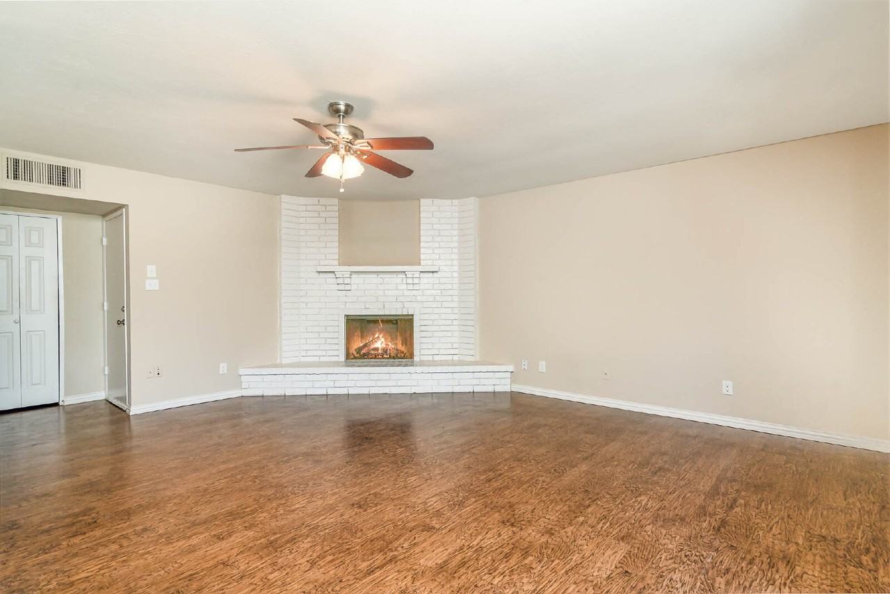 3724 Bridalwreath Dr - Photo 4 of 26