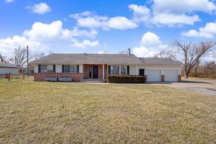 910 S 28th St - Photo 1 of 1