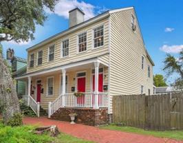 516 1/2 E Jones St - Photo 1 of 1