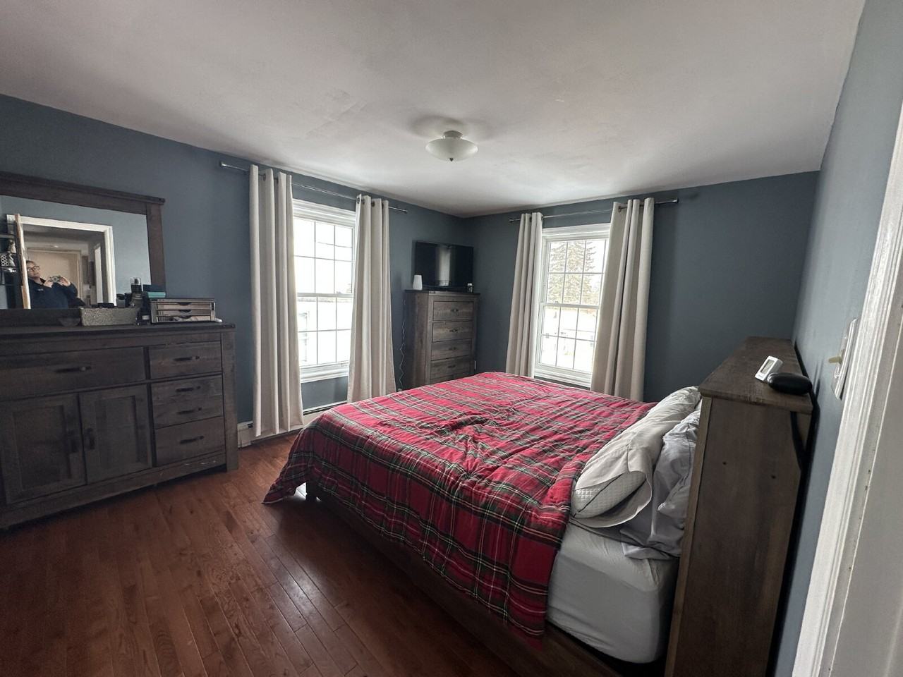 39 Lawn Ave - Photo 3 of 30